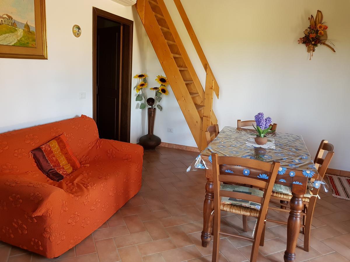 Agriturismo Bio Le 4 Stagioni Porrona Exterior foto