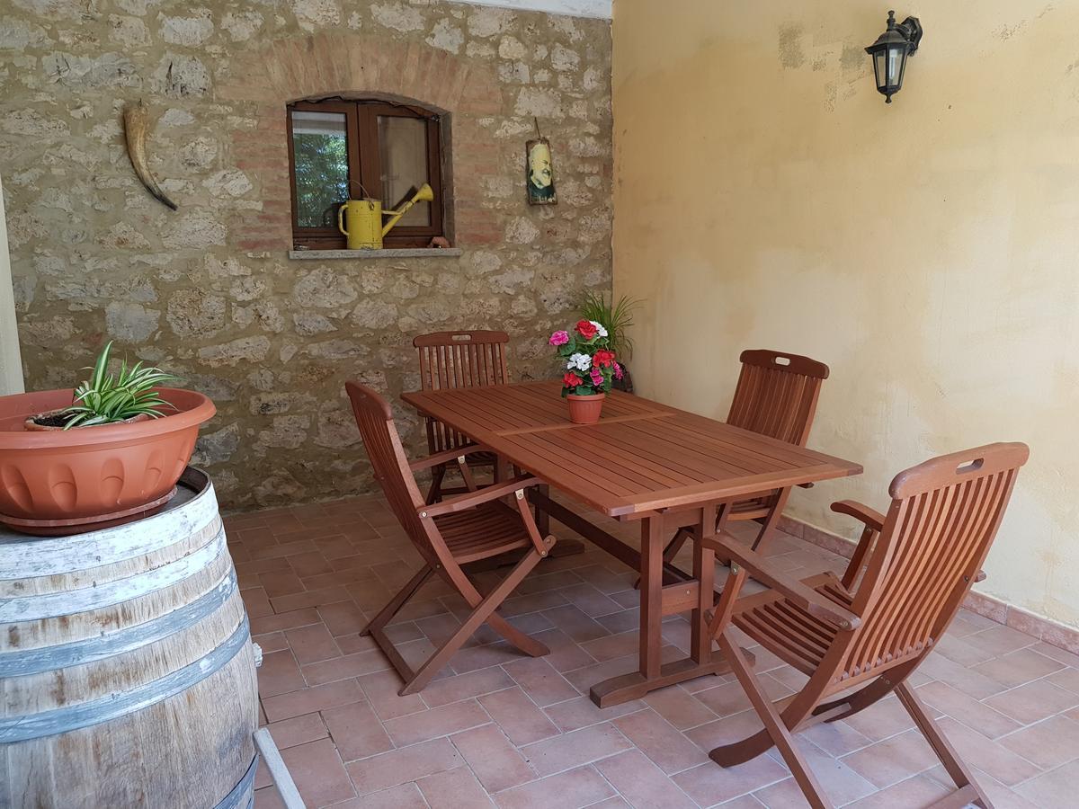 Agriturismo Bio Le 4 Stagioni Porrona Exterior foto